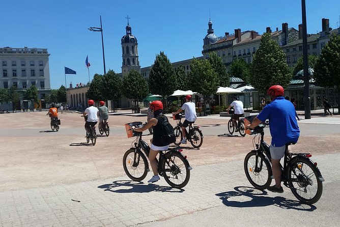 2h - Electric Bike Tour of Lyon with a Local Guide - Lyon Cathedral and the “classic Lyon” highlight stop