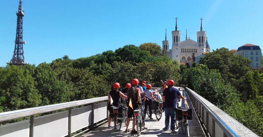 4h Complete Lyon Experience - E-Bike, Tasting & Walk - The Food and Wine Break: Local Products, Shared Table Energy