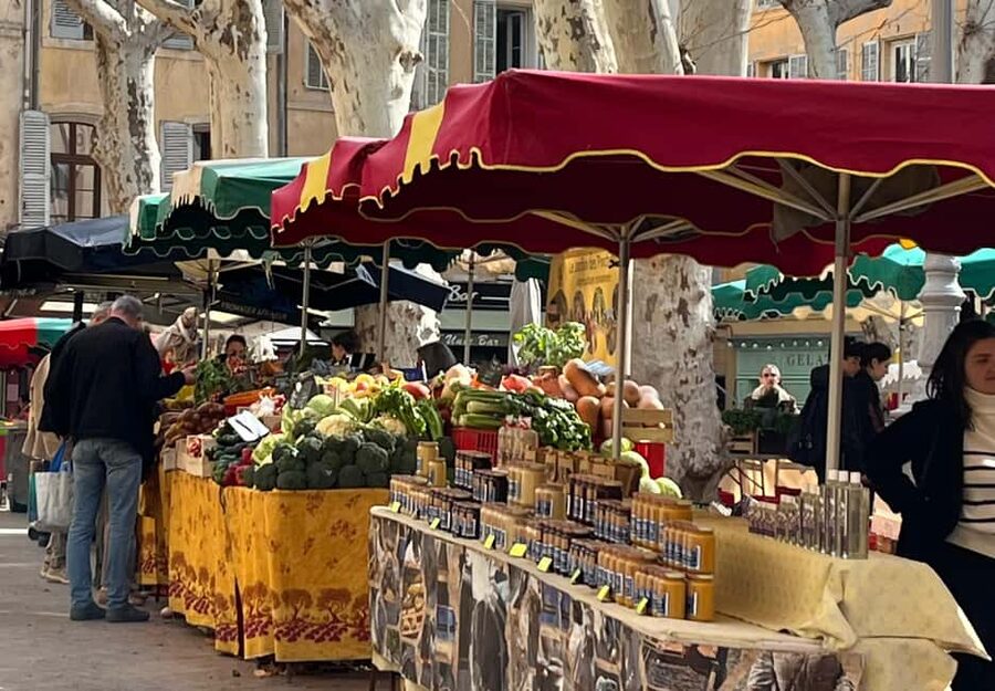 Aix-en-Provence: Between History and City Charm - Saint Jean de Malte: European History in a Church You Can Reach