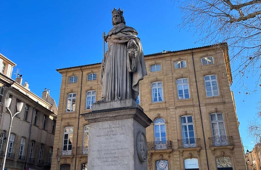 Aix-en-Provence: Between History and City Charm - Palais de Justice and the Story Behind the Ruins