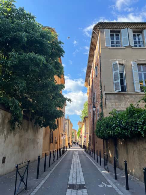 Aix-en-Provence: Between History and City Charm - Starting at the La Rotonde Fountain, Then Getting Oriented Fast