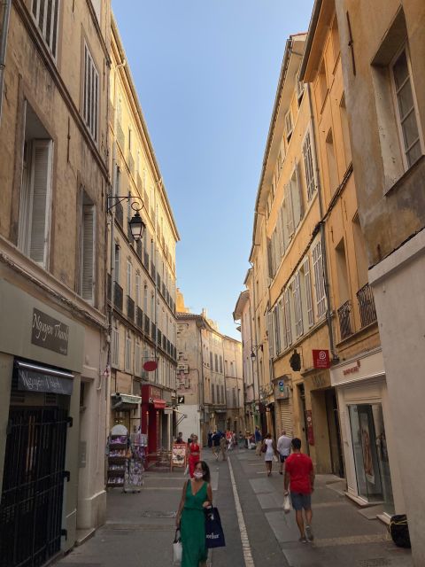 Aix Treasure Hunt - The route covers Aix in a focused 2-hour loop