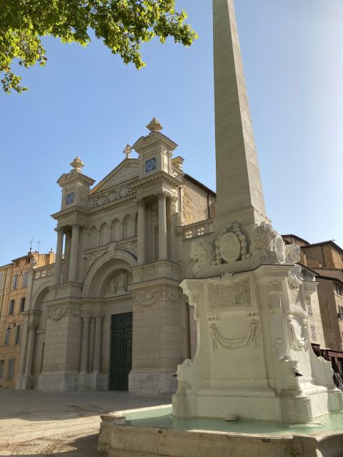 Aix Treasure Hunt - Historic monuments and street-level details you’ll actually notice