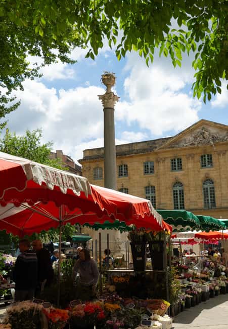 An Aix-traordinary Walking City Tour of Aix-en-Provence - The Signature Photo Moment: Fontaine des Quatre Dauphins
