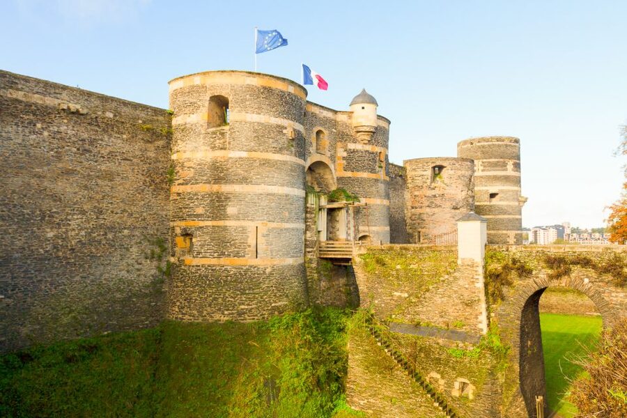 Angers: Château d'Angers Entrance Ticket - Timing tips: avoid the last-access trap