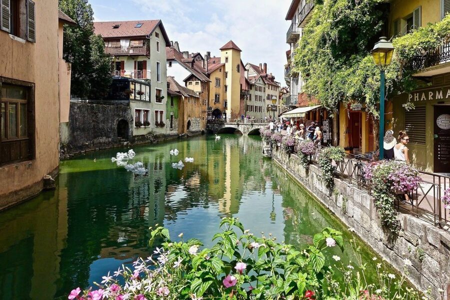 Annecy: Private Guided Tour - Discover "Venice of the Alps" - Key points worth knowing before you go