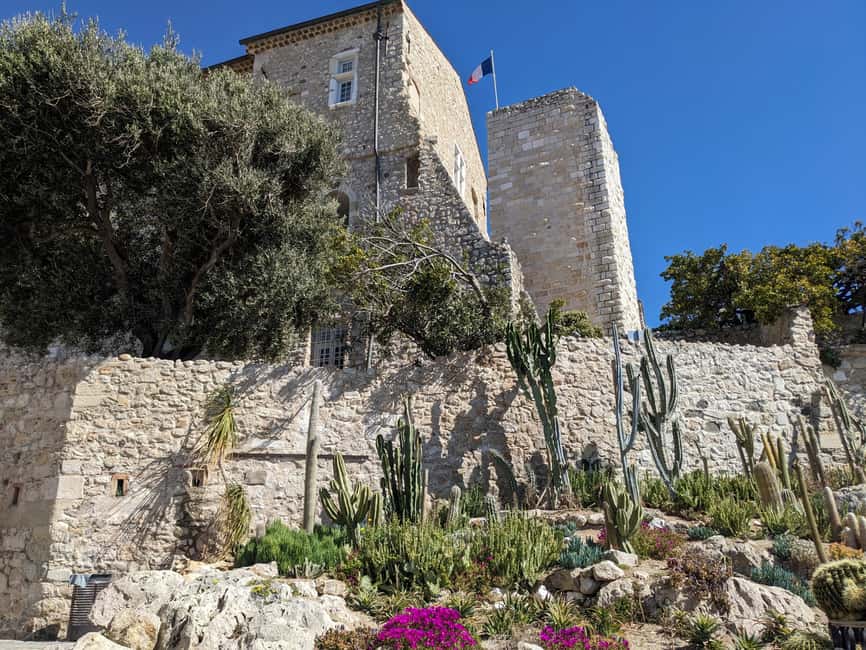 Antibes: 2 hour walking tour in the old town - Start at Port Vauban, where Antibes feels like a working port