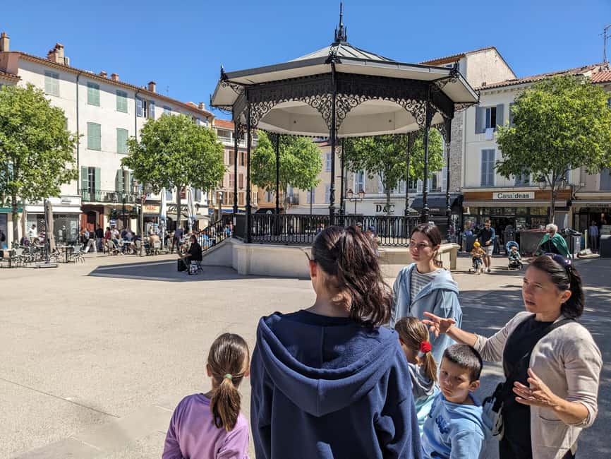 Antibes: 2 hour walking tour in the old town - Who should book this Antibes old town walking tour