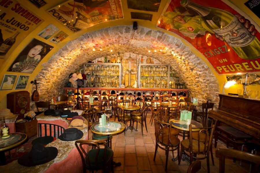 Antibes Provencal Tasting Tour - Regional food stop: local specialties and drink pairings