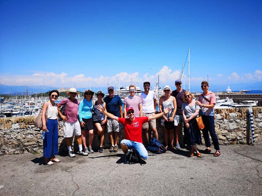Antibes Walking Tour + little tasting and souvenir - Meeting at Square Général de Gaulle and spotting your guide