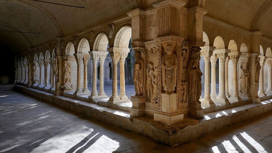Arles: Private Guide Tour - Explore History & Culture - Price, pace, and who this tour is best for
