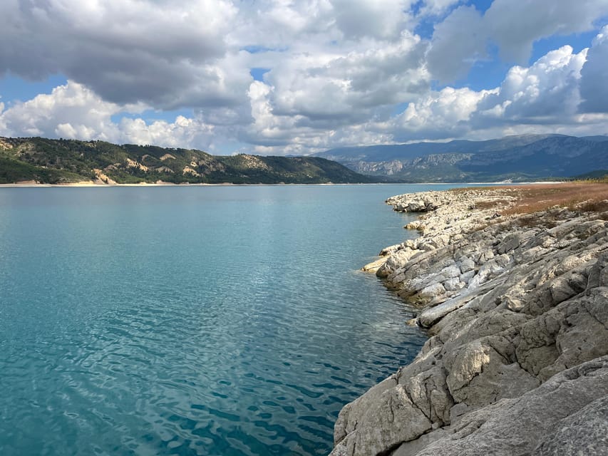 Around the Lake of Verdon : Guided electric scooter rides - Getting started at Les Salles sur Verdon nautical base (what to expect)