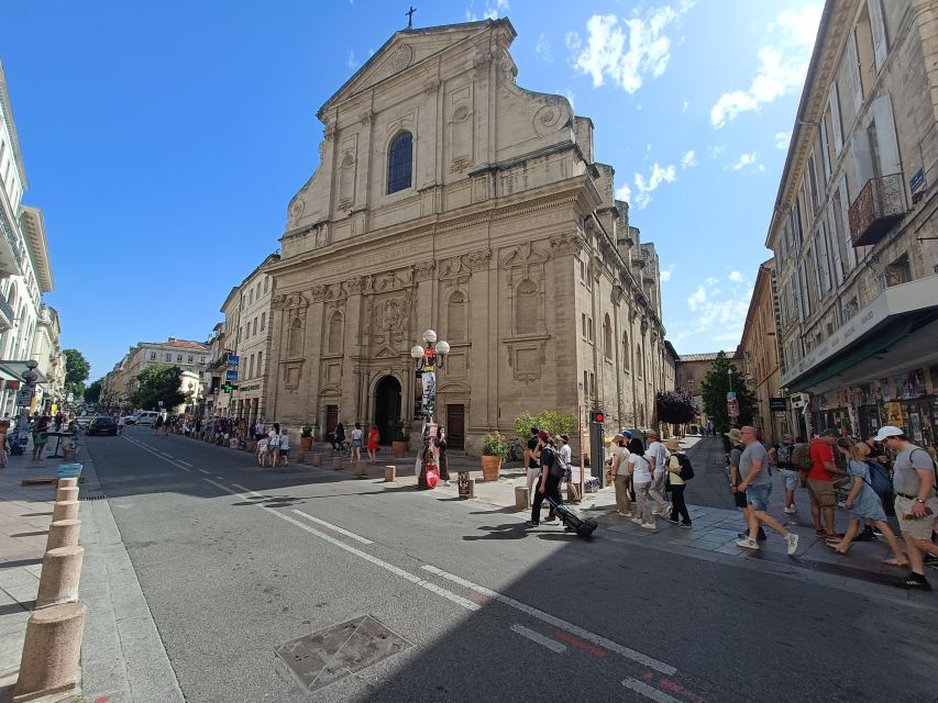 Avignon : Half-Day Walking Tour with Private Guide - Ceccano’s legacy at Avignon Bibliothèques, then a drink to finish