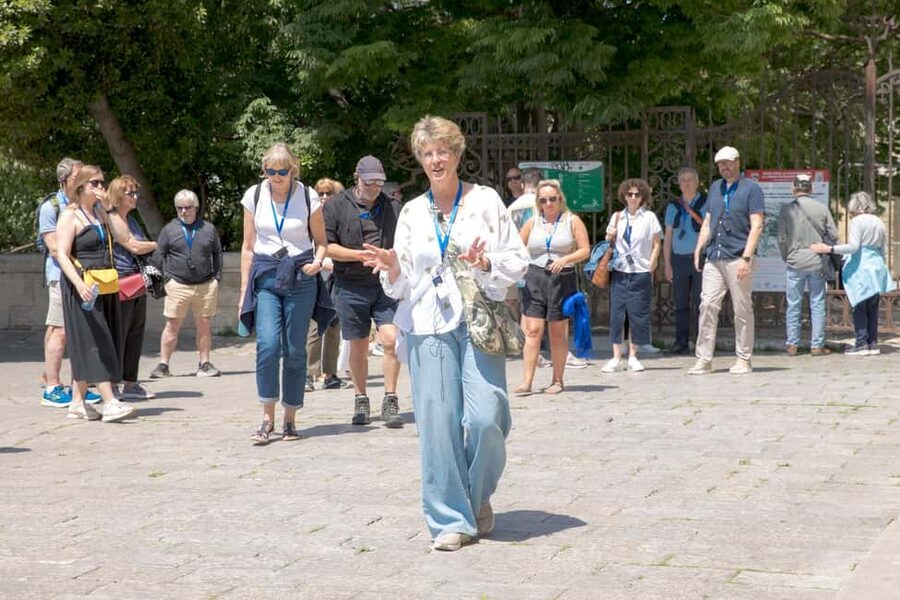 Avignon: History and Legend Walking Tour - Starting at 16 Place Crillon, and how the tour actually feels