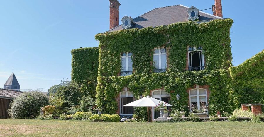Aÿ-Champagne: Champagne House Tour and Tasting Class - The tasting class is built like a learning game, not a lecture