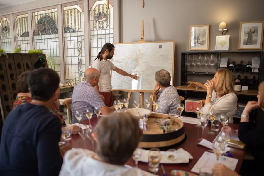 Aÿ-Champagne: Champagne House Tour and Tasting Class - Guides that turn the room into a conversation