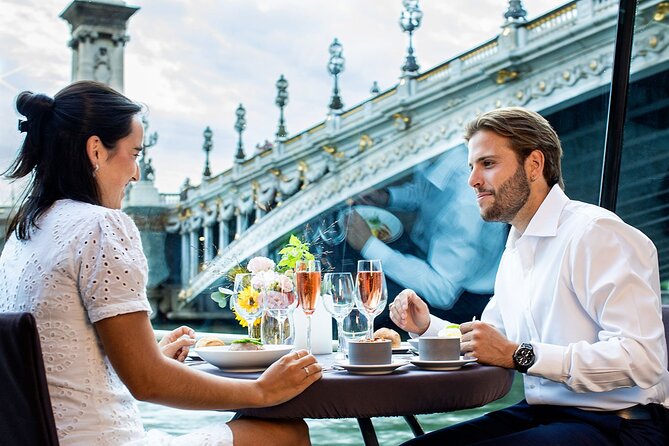 Bateaux Parisiens Seine River Gourmet Lunch & Sightseeing Cruise - Why this cruise is a smart “Paris rhythm” move