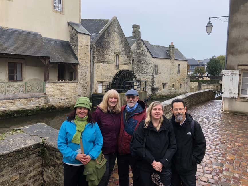Bayeux: 9.30 DAILY 2-HOUR WALKING GROUP CITY TOUR IN ENGLISH - Walking Comfort, Uneven Streets, and Plan for No Bathroom Breaks