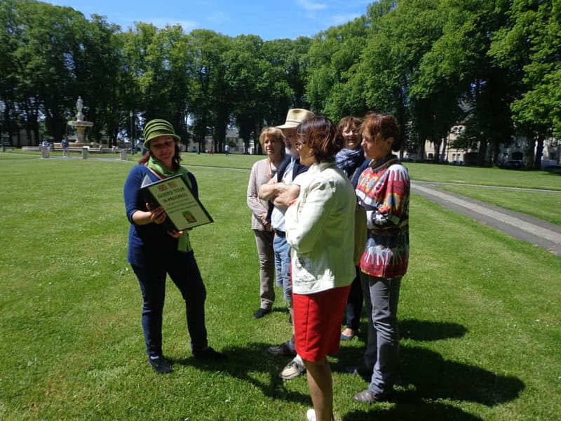 Bayeux: 9.30 DAILY 2-HOUR WALKING GROUP CITY TOUR IN ENGLISH - Should You Book This Bayeux Walk?