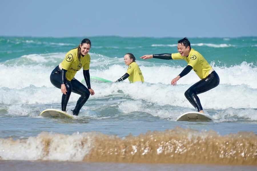 Biarritz: 1.5-Hour Group Surf Lesson - Marbella Beach surf basics, and why low tide runs the show