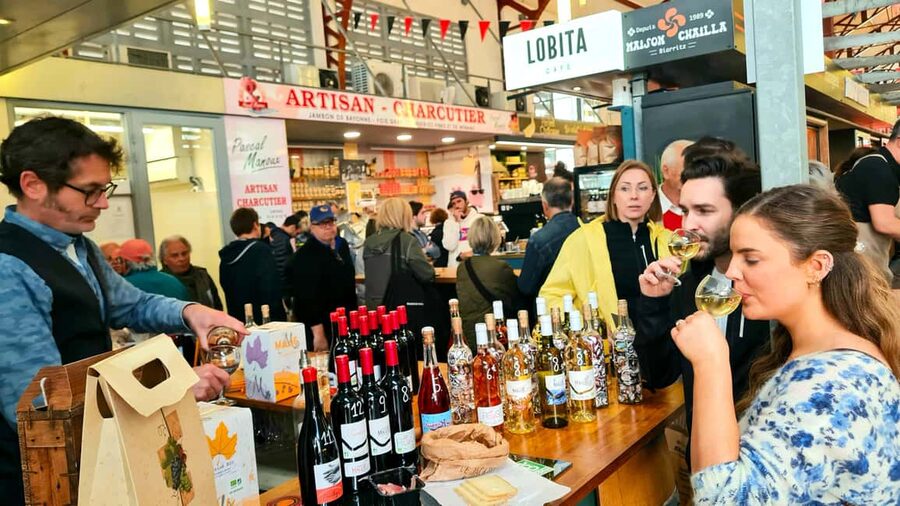 Biarritz: Culture and Food Walking Guided Tour - Wine, Basque cider, and beer pairings (and non-alcohol options)
