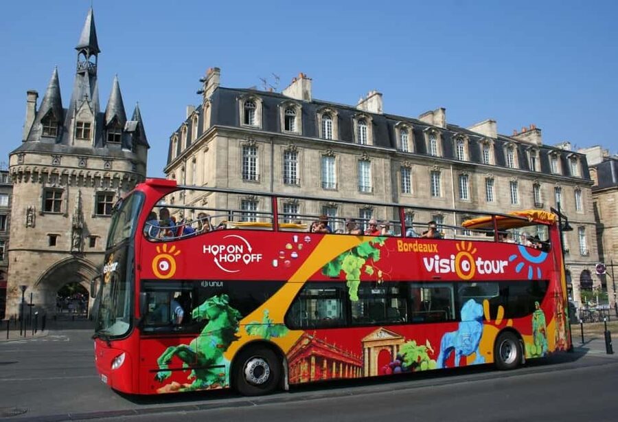 Bordeaux : 1 or 2 day Hop-on Hop-off visit - Why Bordeaux feels made for a hop-on hop-off bus