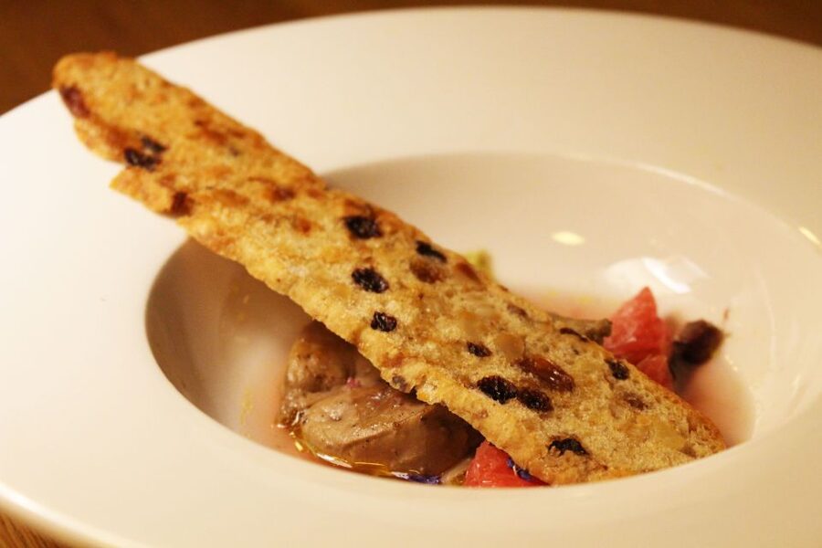 Bordeaux: 2-Hour River Dinner Cruise - The 3-course French menu: what you get, what to watch for