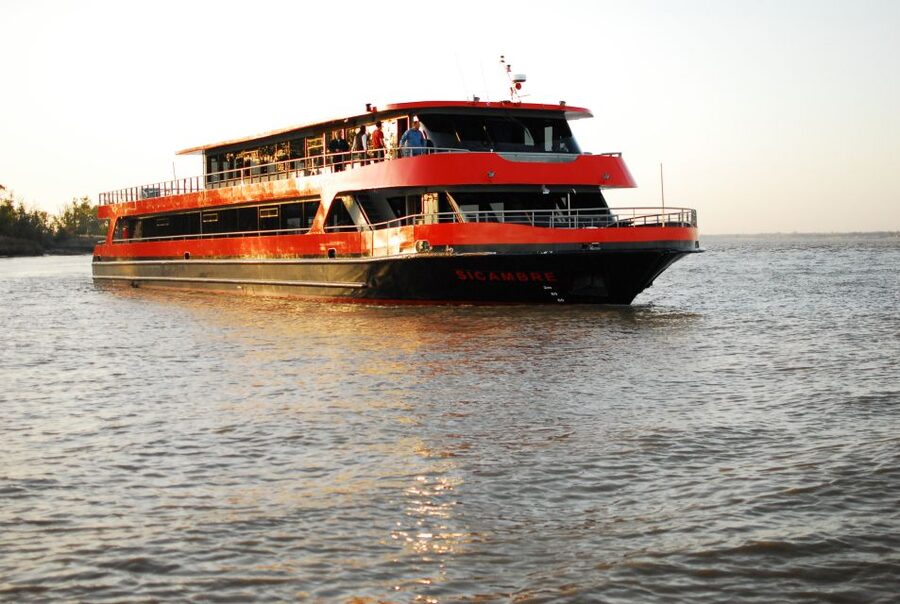 Bordeaux: 2-Hour River Dinner Cruise - Price and value: is $81 worth it for a 2-hour cruise?