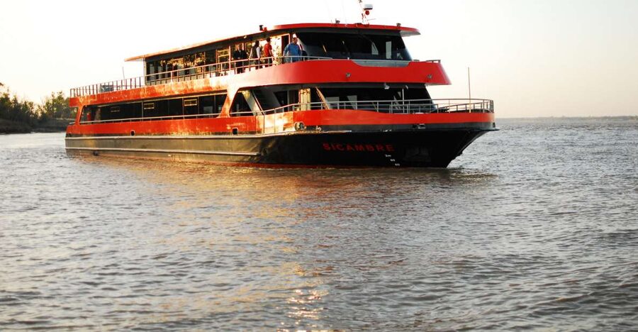 Bordeaux: 2-Hour River Dinner Cruise - Getting on board at Ponton Les Bateaux Bordelais (and what to do first)