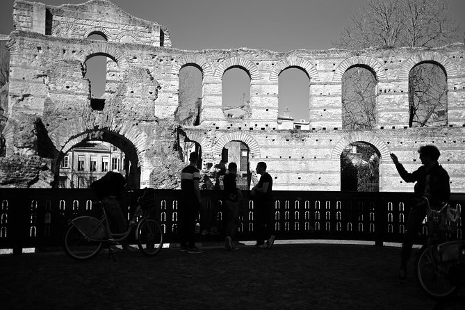 "Bordeaux by bicycle: a 3-hour tour immersive experience" - The Snacks, the Canelé, and Why They Matter on a Bike Tour