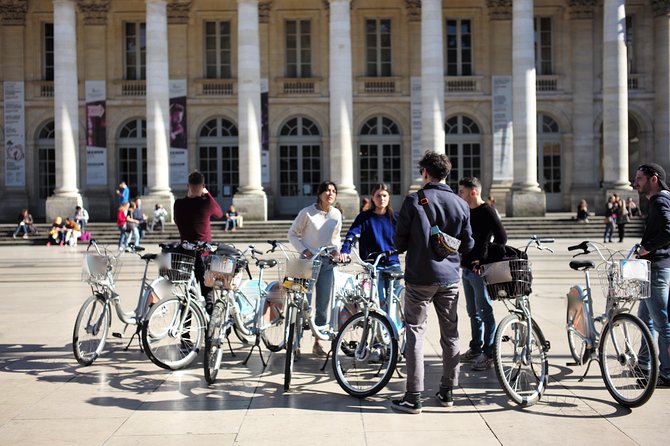 "Bordeaux by bicycle: a 3-hour tour immersive experience" - Who This Tour Fits Best