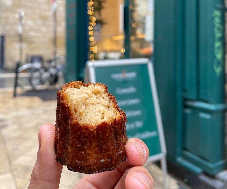 Bordeaux: Chocolate and Pastry Food Tasting Tour - Starting at La Grosse Cloche: your sweet crawl begins in the old center