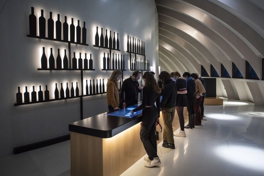 Bordeaux: Cité du Vin Entry Ticket and Wine Tasting - The 8th-floor Belvedere: 35 meters up, 360 degrees over Bordeaux