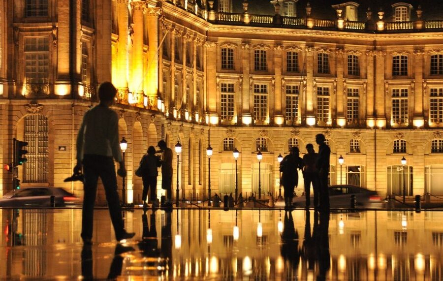 Bordeaux: Exclusive Private Guided Walking Tour - UNESCO Bordeaux on Foot: Noble Streets and Imposing Squares
