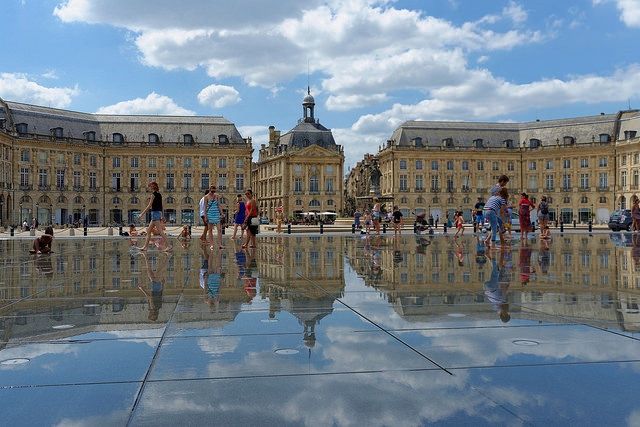 Bordeaux: Exclusive Private Guided Walking Tour - Should You Book This Bordeaux Private Walking Tour?
