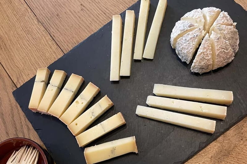 Bordeaux: Foodie Tour - The 3.5-Hour Walk Through Bordeaux’s Center