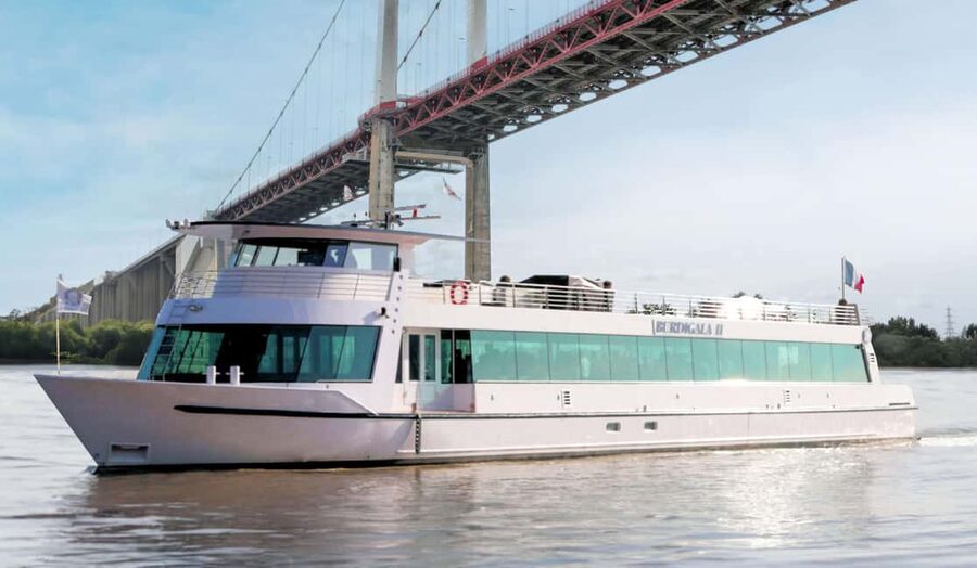 Bordeaux: Guided River Cruise - Port de la Lune: the UNESCO moment that makes the price make sense