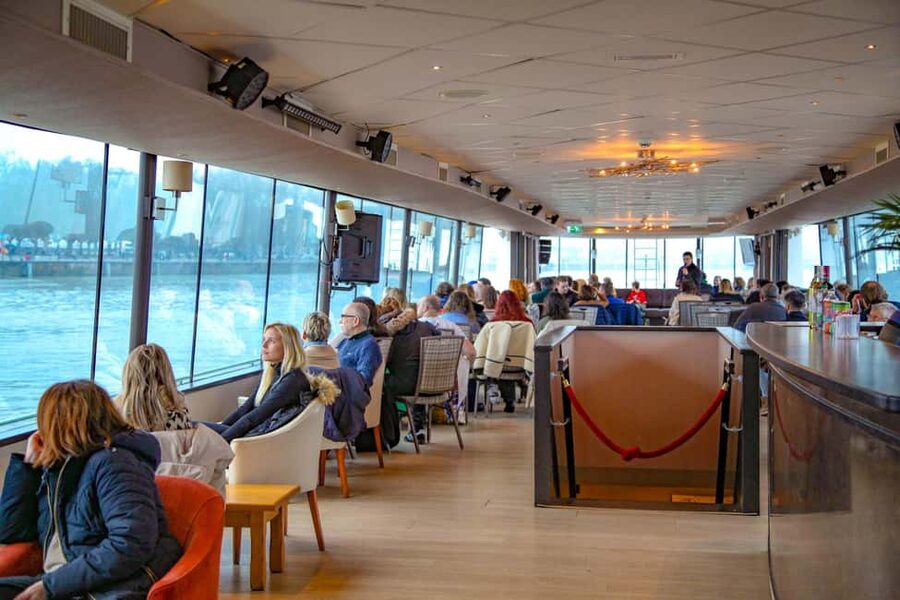 Bordeaux: Guided Wine and Canelé Discovery Cruise - Following the river story: from Port of the Moon to Port of Bassens