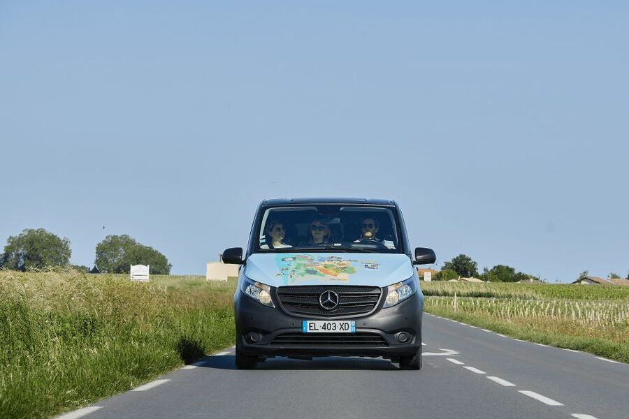 Bordeaux: Half-Day Margaux Tour with Wine Tastings - Small group dynamics: why 8 seats change everything