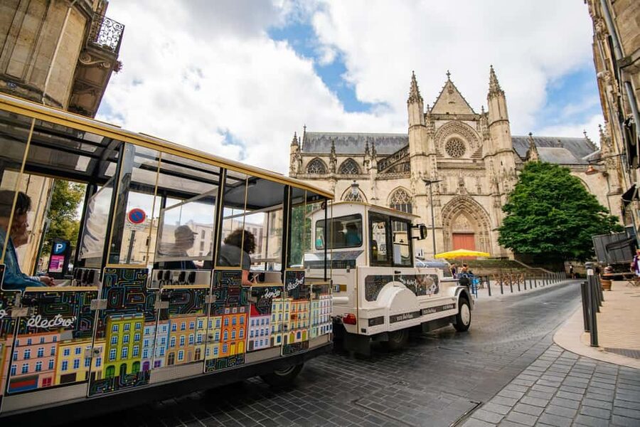 Bordeaux: Little Electric Train Tour - The Electric, Silent Ride: Comfort With an Eco-Minded Twist