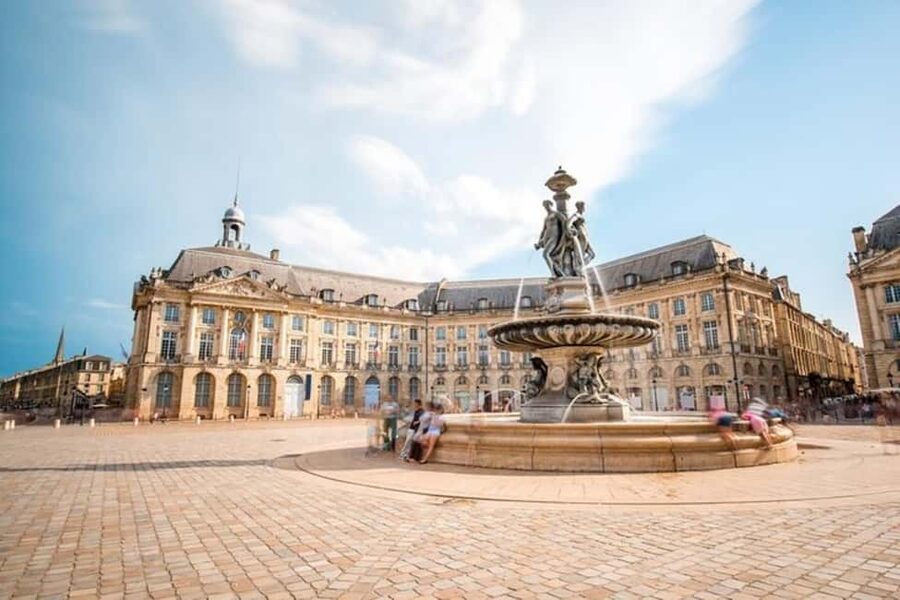 Bordeaux : Must-See Attractions Walking Tour - Why this 2-hour Bordeaux walk works for first-timers