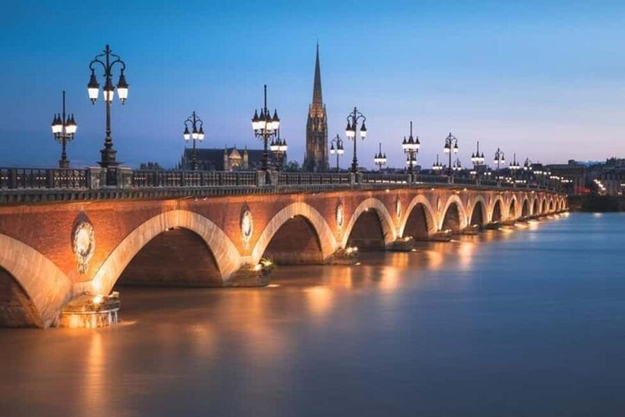 Bordeaux : Must-See Attractions Walking Tour - Price and value: what $29 buys you in Bordeaux
