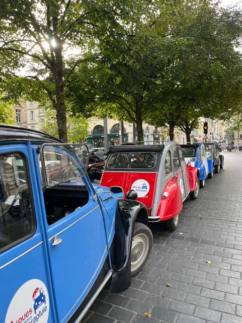 Bordeaux: Private Tour in a Citroën 2CV - Pont Jacques Chaban Delmas and the river crossing feeling