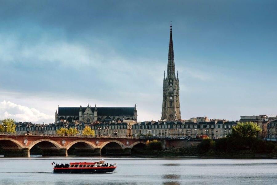 Bordeaux: River Cruise with Commentary, Wine and Canelé - Key highlights worth your time