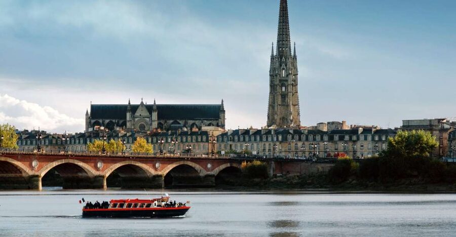 Bordeaux: River Cruise with Commentary, Wine and Canelé - Why this Garonne cruise works better than a quick city walk