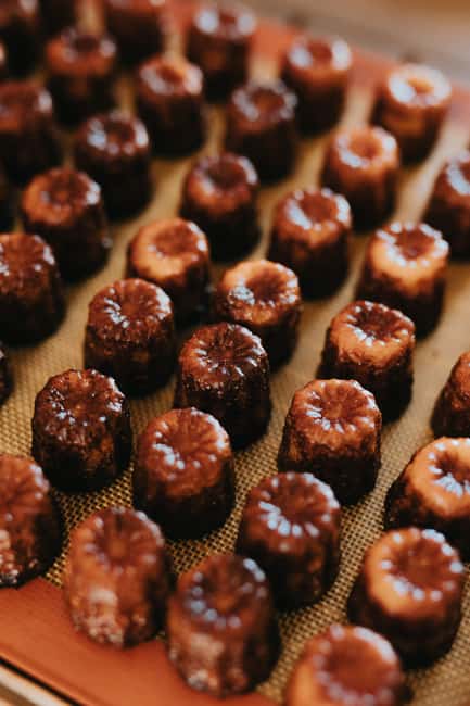 Bordeaux: River Garonne Cruise with Glass of Wine and Canelé - Drinks and Canelé: What You Actually Get for the Price