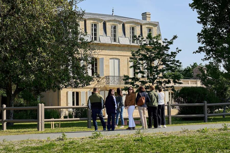 Bordeaux: Saint-Emilion and Medoc Full-Day Wine Experience - Key Things That Make This Tour Worth Your Time