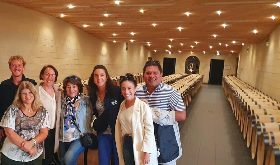 Bordeaux: Saint-Emilion and Medoc Full-Day Wine Experience - Château Margaux Photo Moment: Short Stop, Big Imagination Fuel