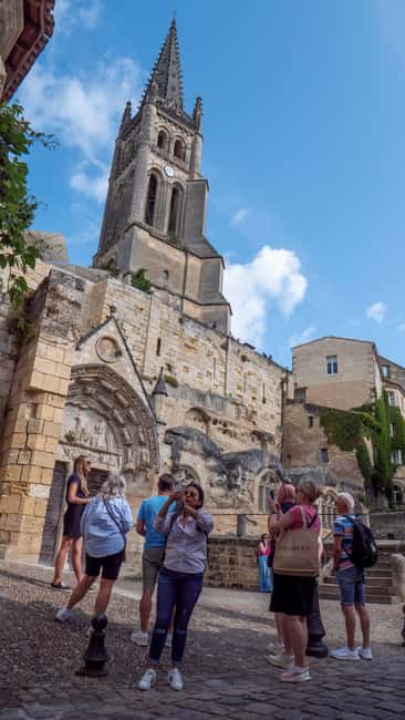 Bordeaux: Saint-Emilion and Medoc Full-Day Wine Experience - Price and Value: Is $212 Worth One 9-Hour Day?