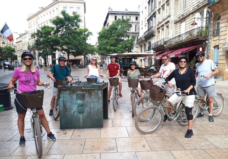 Bordeaux: Top Landmarks & Historic Bike Tour - Place Raymond Colom to Grosse Cloche, the Big Bell welcome